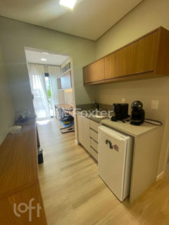 Image 30 - 1018900