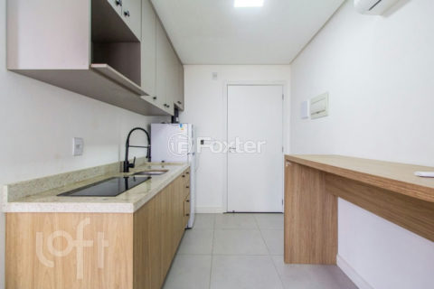 Image 2 - 1018917