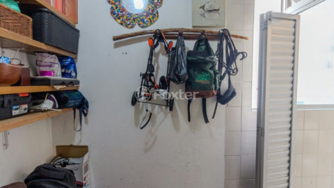 Image 10 - 1018930