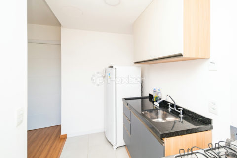 Image 19 - 1018945