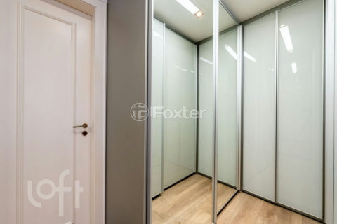 Image 21 - 1018948