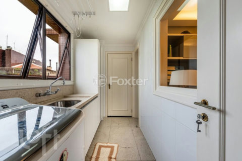 Image 30 - 1018948
