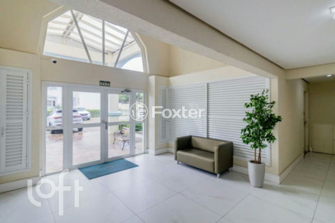 Image 7 - 1018985
