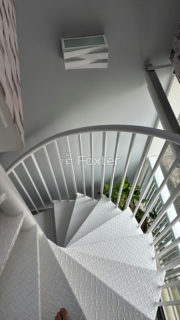 Image 10 - 1019006