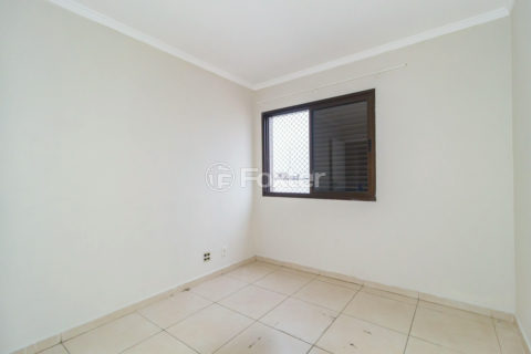 Image 22 - 1019107