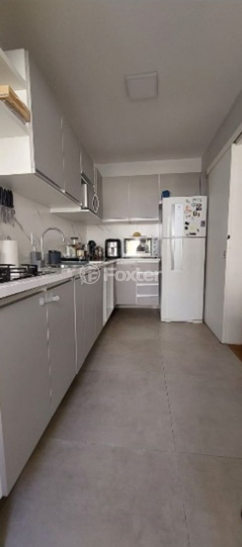 Image 3 - 101915