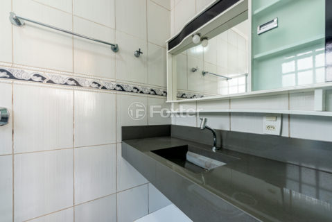 Image 8 - 1019231