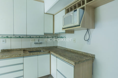 Image 19 - 1019317