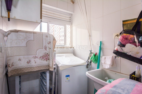 Image 24 - 1019321