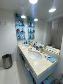 Image 32 - 1019322
