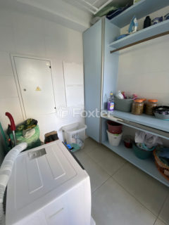 Image 11 - 1019322