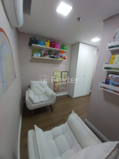 Image 2 - 1019324