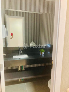 Image 7 - 1019326