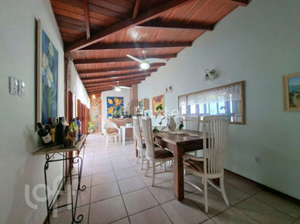 Image 19 - 1019335
