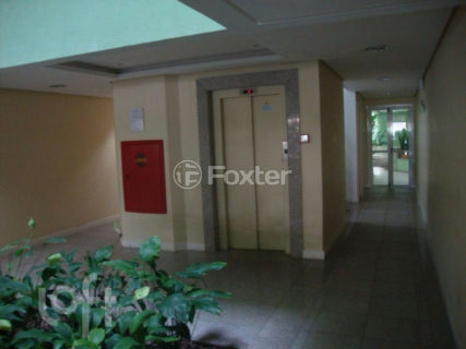Image 11 - 1019342