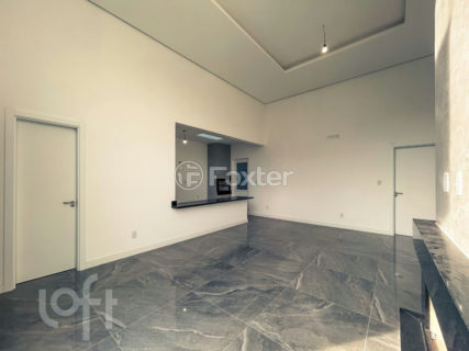 Image 7 - 1019357