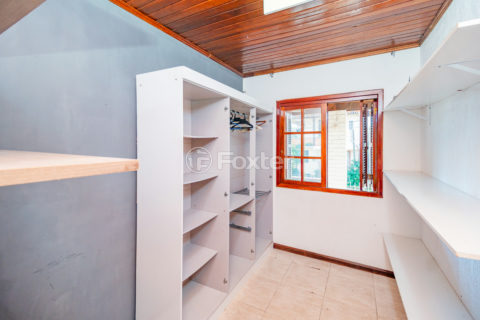 Image 22 - 1019411