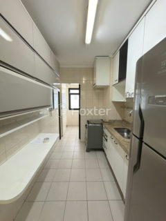 Image 19 - 1019442