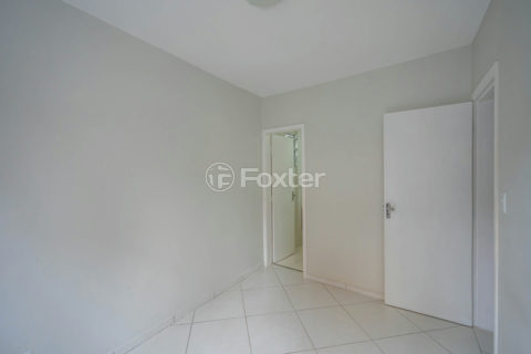 Image 18 - 1019444