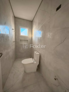 Image 14 - 1019500