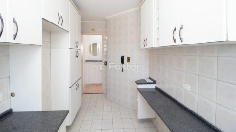 Image 20 - 1019501