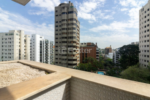 Image 21 - 1019528