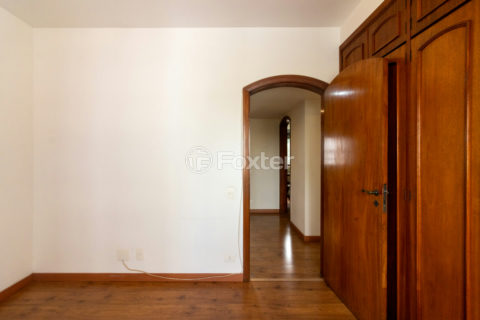 Image 39 - 1019528