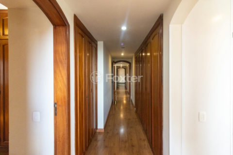 Image 23 - 1019528