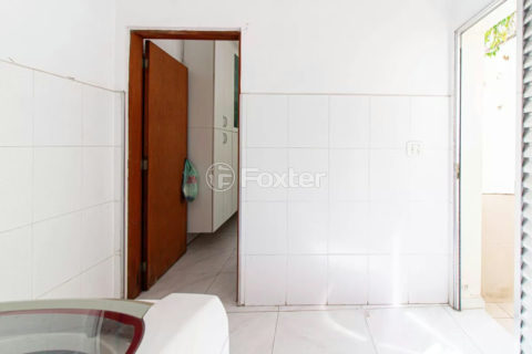 Image 4 - 1019531