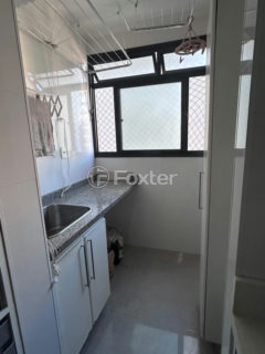 Image 7 - 1019548