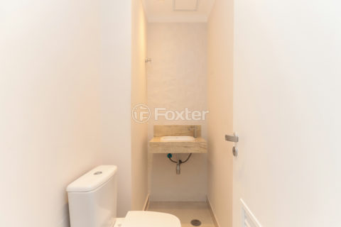 Image 31 - 1019582