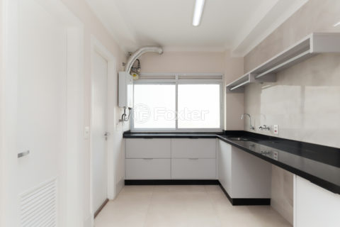 Image 27 - 1019582