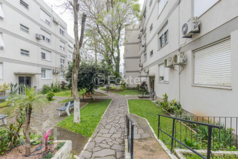 Image 21 - 1019683