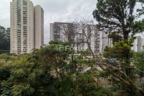 Image 2 - 1019705