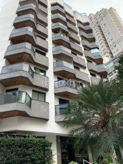 Image 12 - 1019835