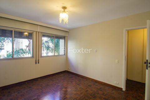 Image 26 - 1020034
