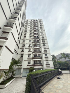 Image 29 - 1020052