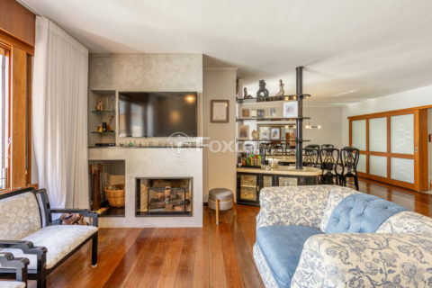 Image 34 - 1020185