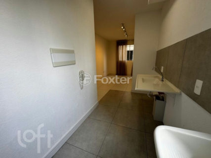 Image 4 - 1020344
