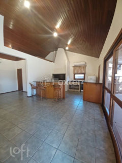 Image 21 - 1020346