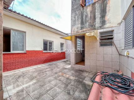 Image 33 - 1020356