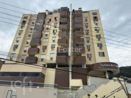 Image 25 - 1020357