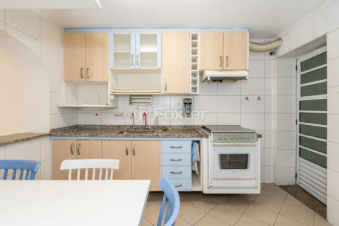 Image 25 - 1020642
