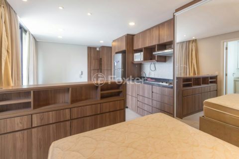 Image 32 - 1020660