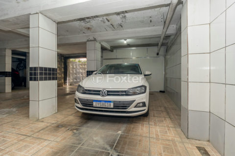 Image 33 - 1020680