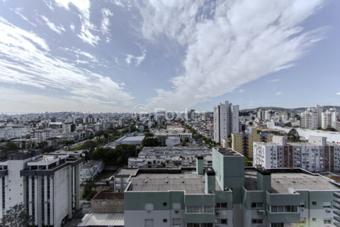 Image 3 - 1020697