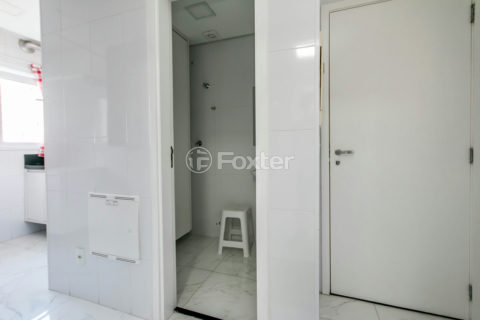 Image 71 - 1020737