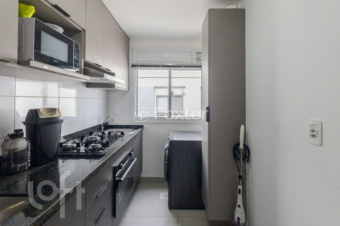 Image 3 - 1020882