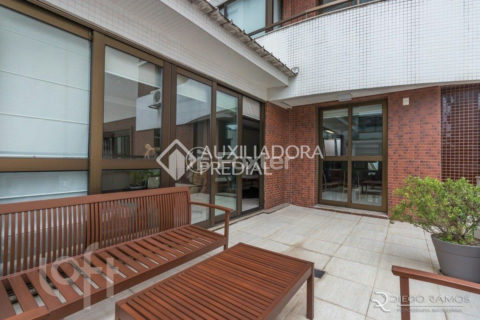 Image 22 - 1020893