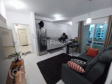 Image 3 - 1020930